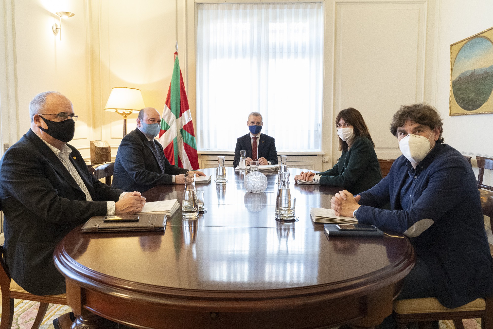 Reunión del PSE-EE y EAJ-PNV con el Lehendakari | Foto: Socialistas Vascos