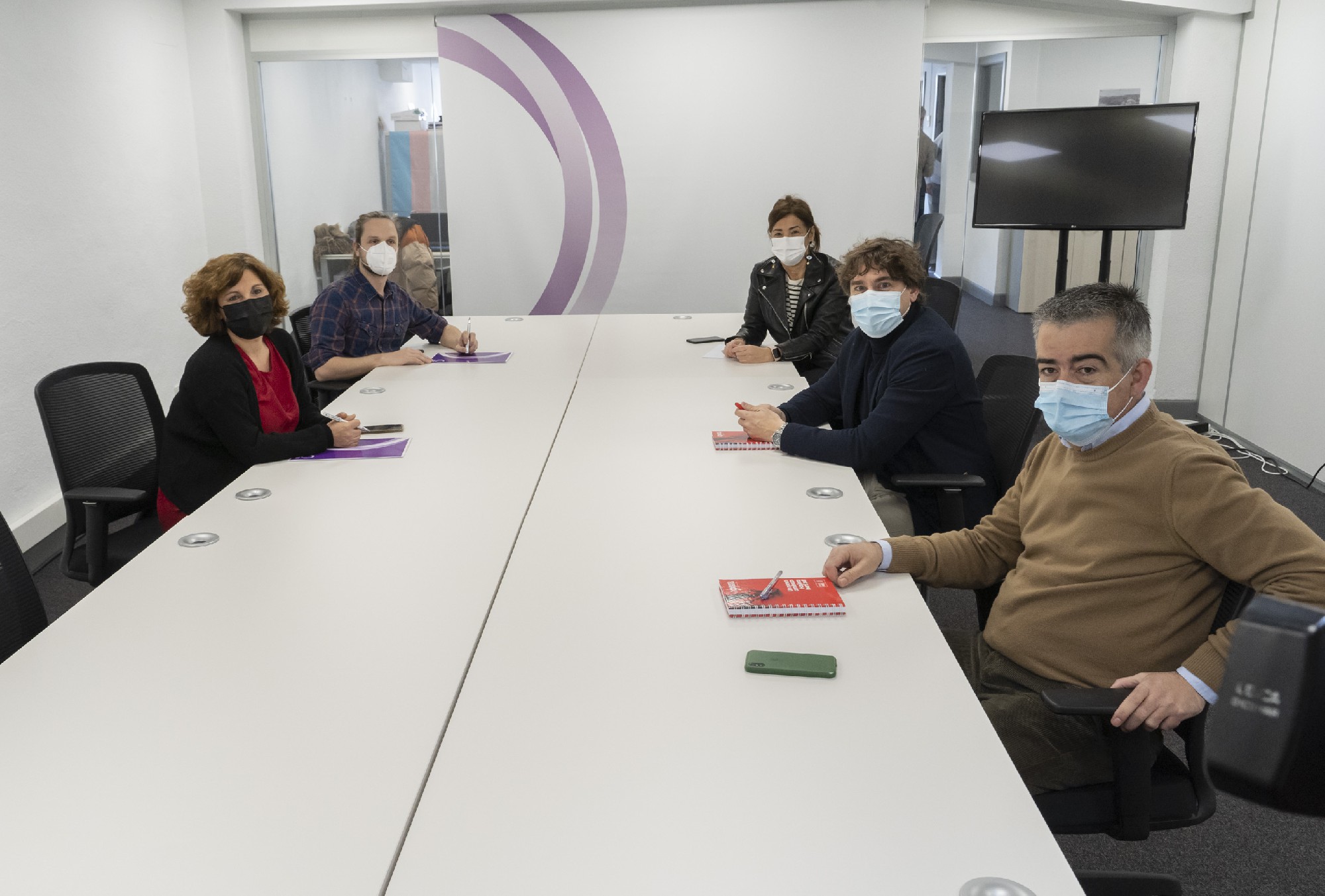 Encuentro entre PSE-EE y Podemos Ahal Dugu | Foto: Socialistas Vascos