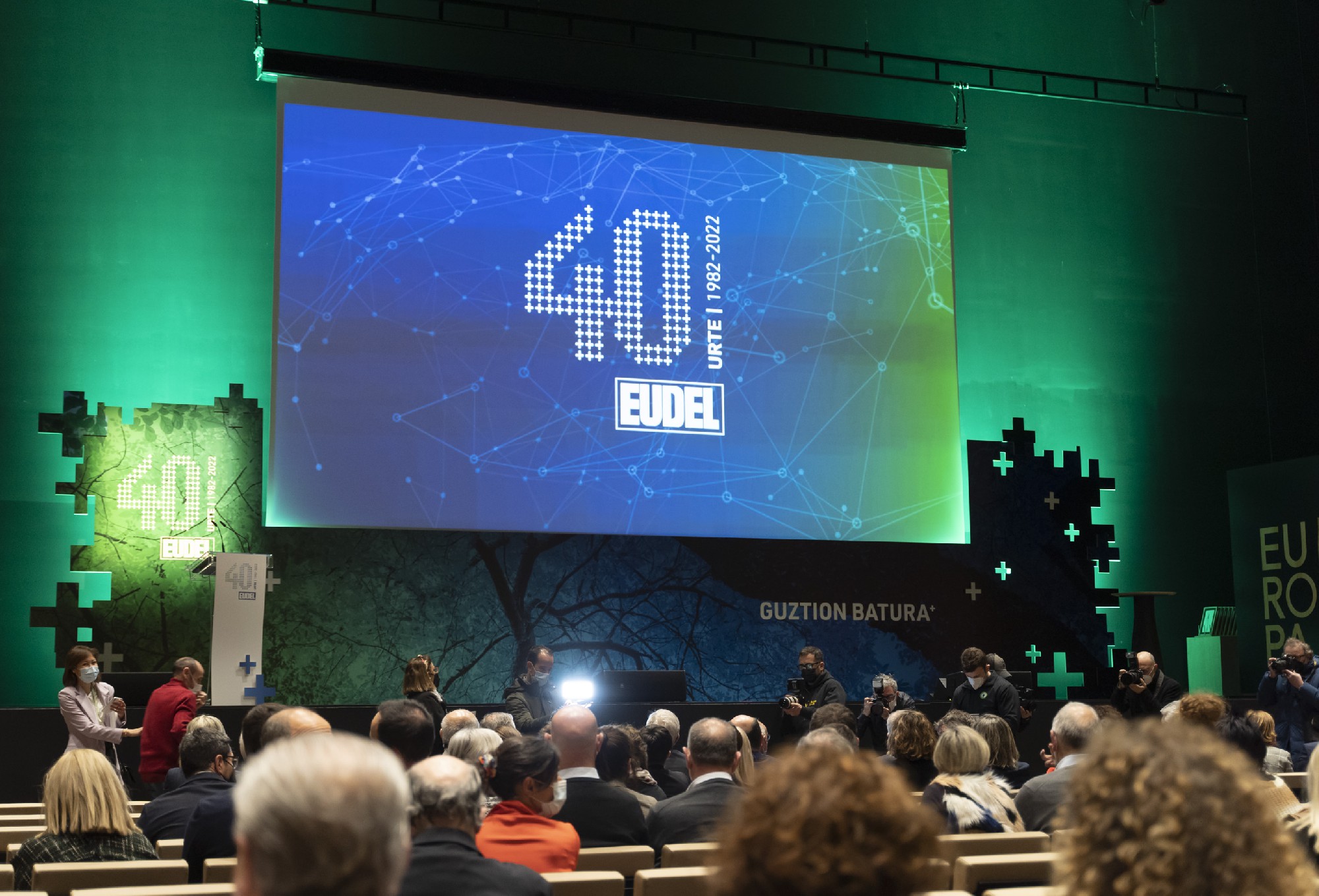 Eneko Andueza y los alcaldes Socialistas Vascos acuden al 40 aniversario de Eudel en el Palacio Europa | Foto: Socialistas Vascos