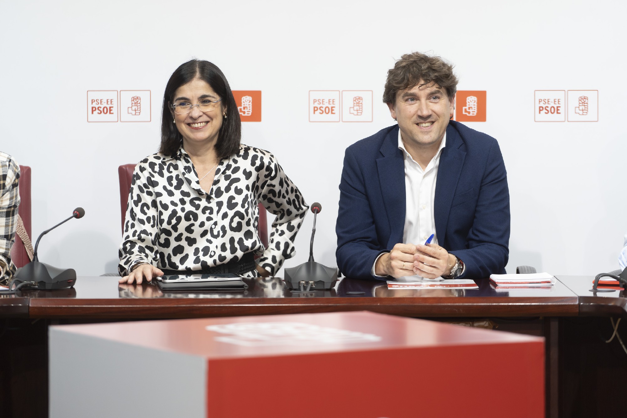 Carolina Darias y Eneko Andueza durante la Comisión Ejecutiva del PSE-EE | Foto: Socialistas Vascos