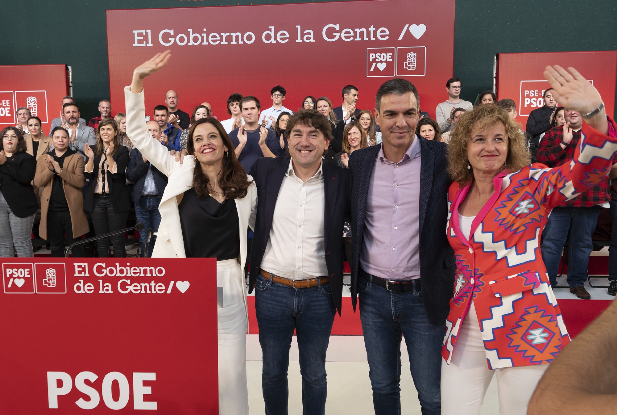 2022.11.05 Pedro Sánchez en la presentación de las candidatas Cristina González y Maider Etxebarria en Vitoria-Gasteiz  | Foto: Socialistas Vascos