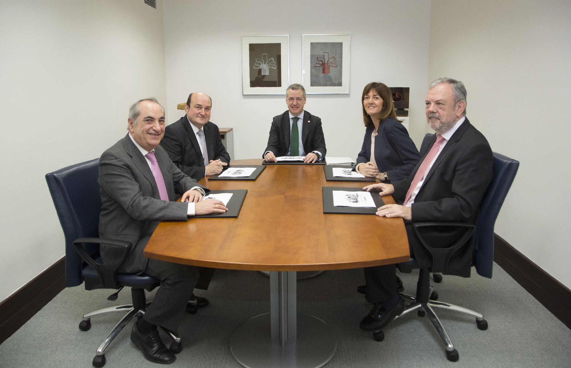 Reuni&oacute;n de PSE-EE y PNV para analizar la marcha de la negociaci&oacute;n presupuestaria | FOTO: Socialistas Vascos