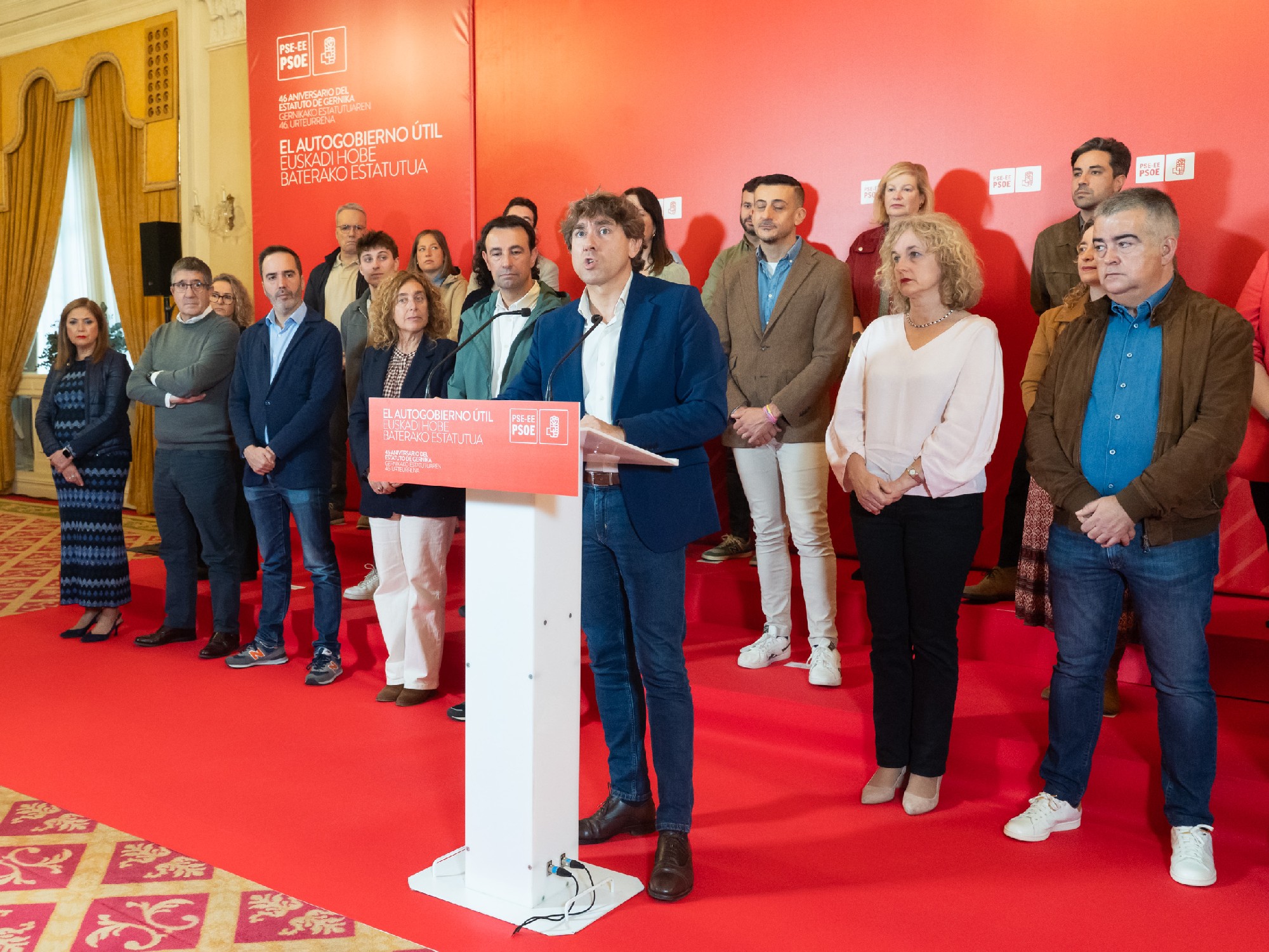 El Secretario General del PSE-EE, Eneko Andueza, durante el acto de conmemoración por el 46º aniversario del Estatuto de Gernika celebrado en Bilbao | Foto: Socialistas Vascos