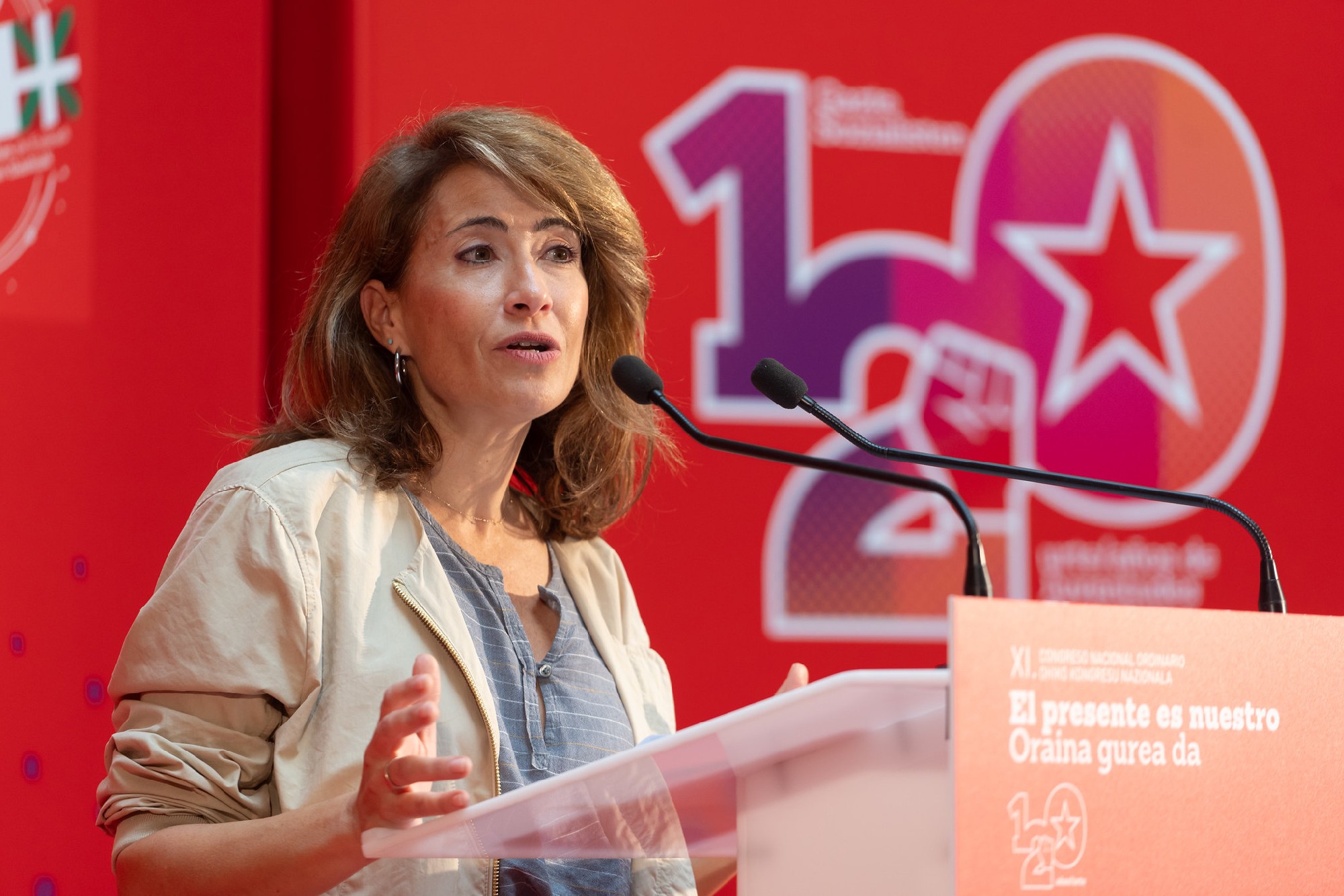 La ministra de Transportes, Movilidad y Agenda Urbana, Raquel Sánchez, durante la clausura del XI Congreso de Juventudes Socialistas de Euskadi | Foto: Socialistas Vascos