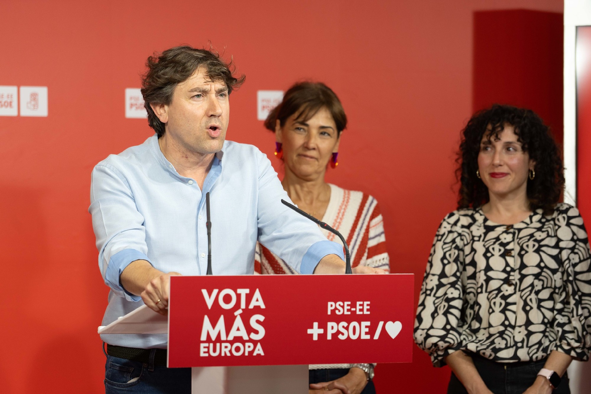 El Secretario General del PSE-EE, Eneko Andueza, durante la comparecencia para valorar los resultados de las elecciones europeas | Foto: Socialistas Vascos