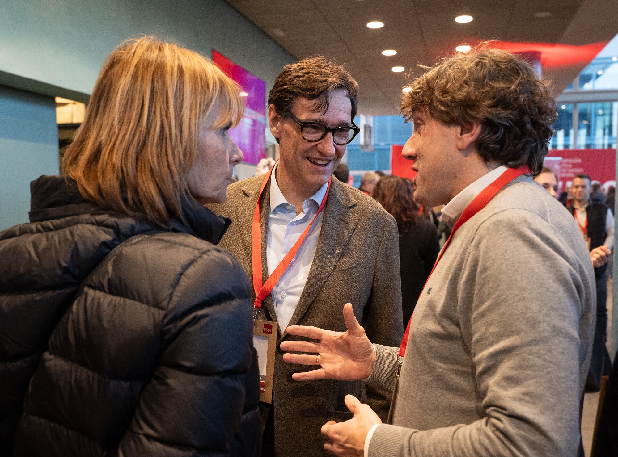 El Secretario General del PSE-EE, Eneko Andueza, junto al Primer Secretari del PSC, Salvador Illa, en la Convención Política del PSOE en A Coruña | Foto: Socialistas Vascos