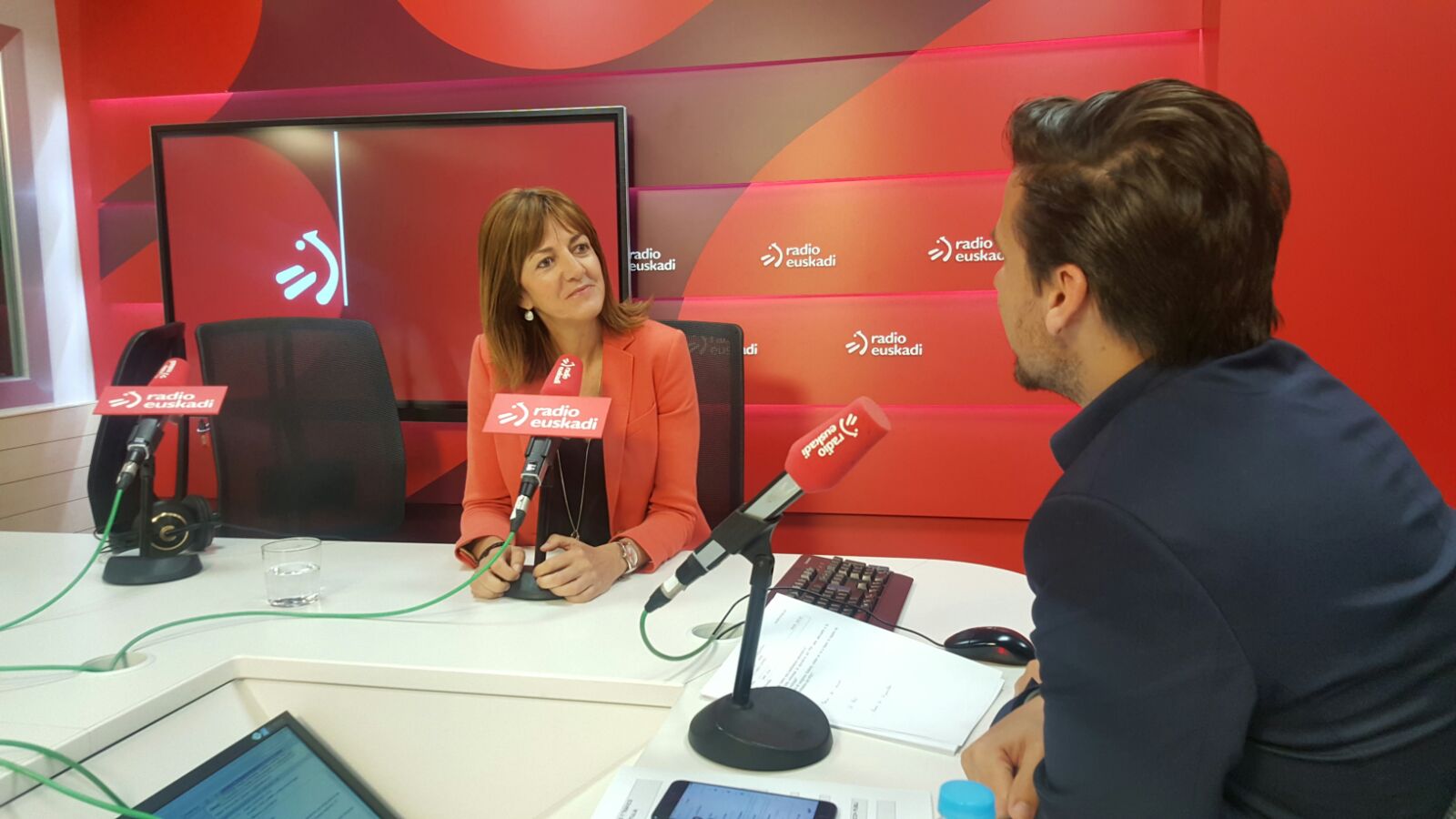 Idoia Mendia durante la entrevista en Boulevard. | Foto: Socialistas Vascos