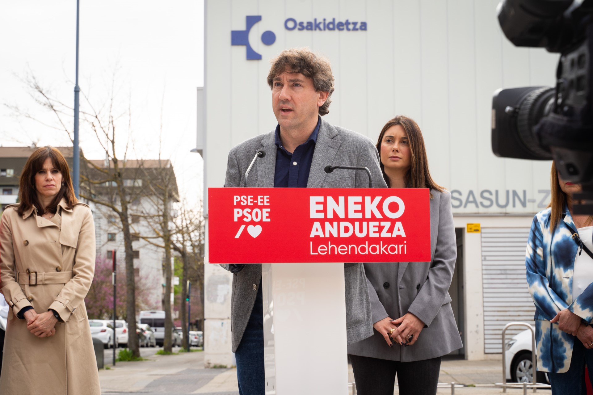 Eneko Andueza presenta en Vitoria-Gasteiz iniciativas en materia de Sanidad. Foto: Socialistas Vascos
